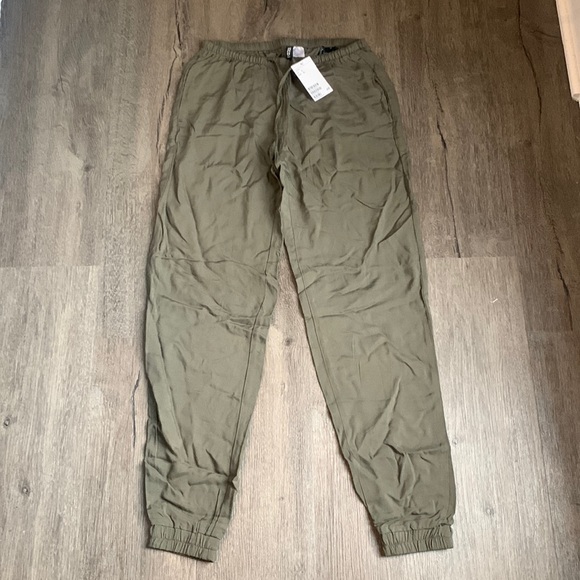 H&M Pants & Jumpsuits Hm Divided Green Pants Poshmark